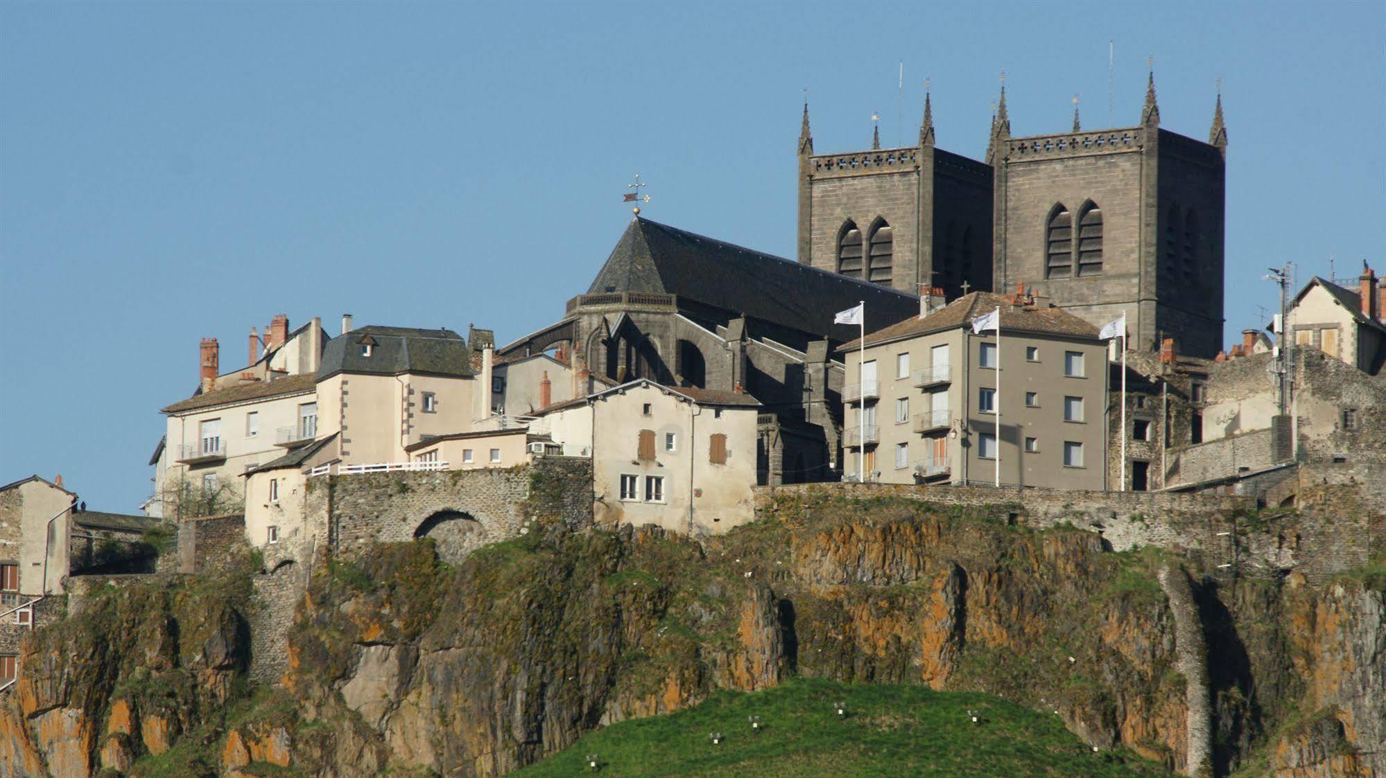 Brit Hotel Essentiel Saint-Flour Saint-Flour (Cantal) Exterior foto